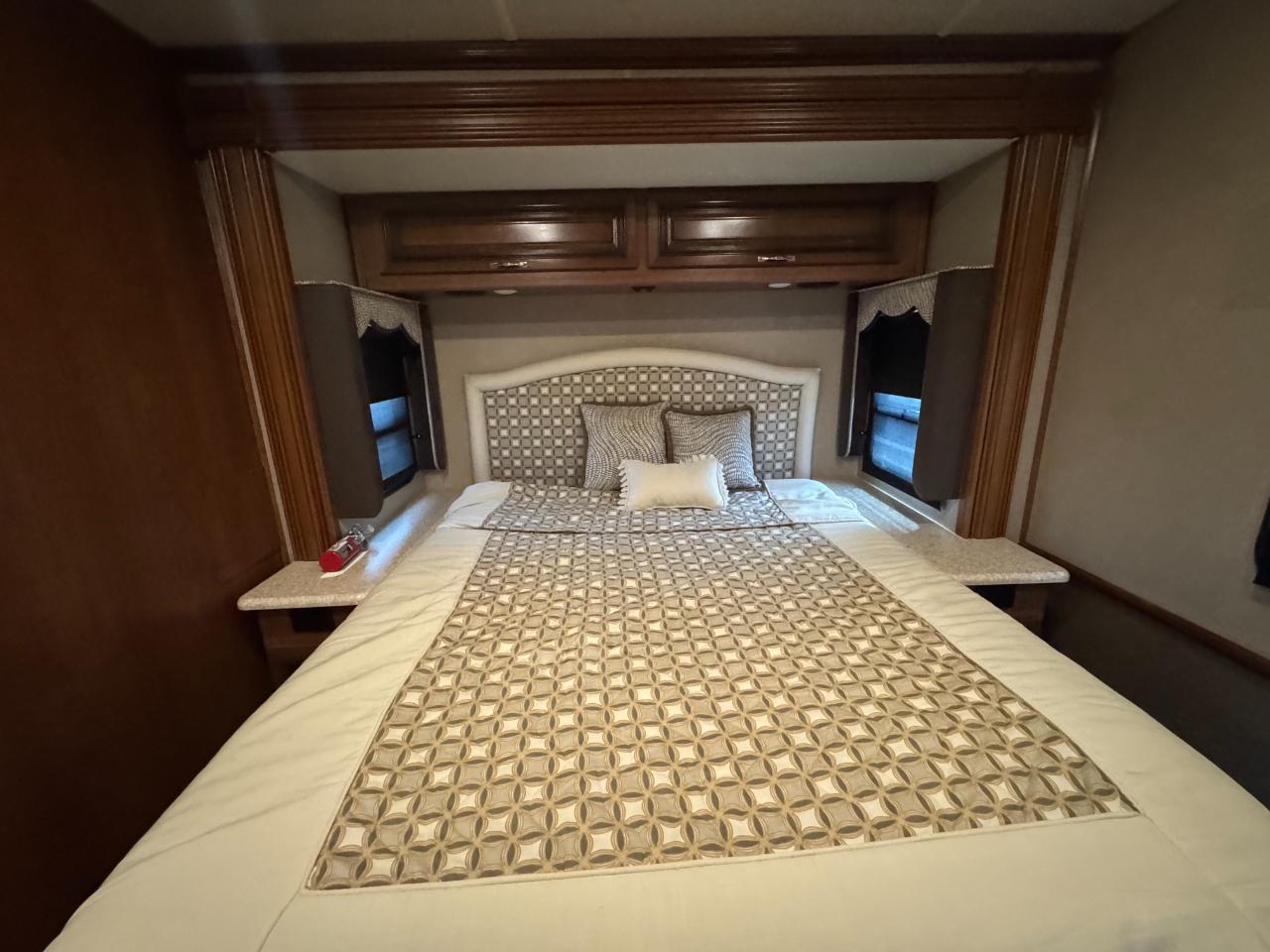 Holiday Rambler Vacationer  2017