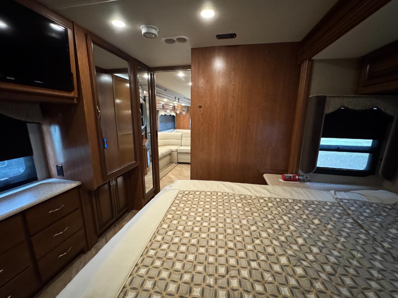 Holiday Rambler Vacationer  2017