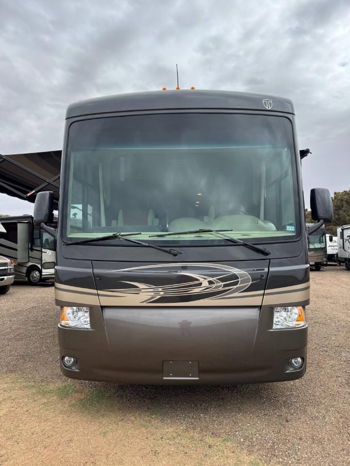 Thor Motor Coach Palazzo  2014