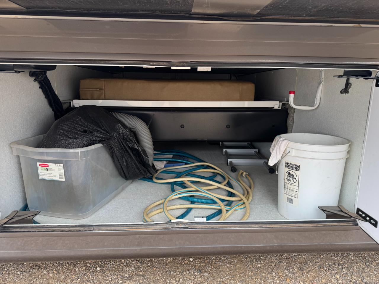 Thor Motor Coach Palazzo  2014