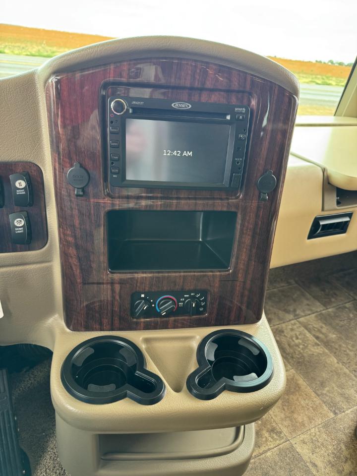 Thor Motor Coach Palazzo  2014