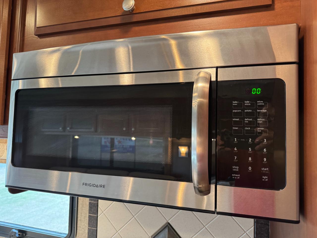 Thor Motor Coach Palazzo  2014