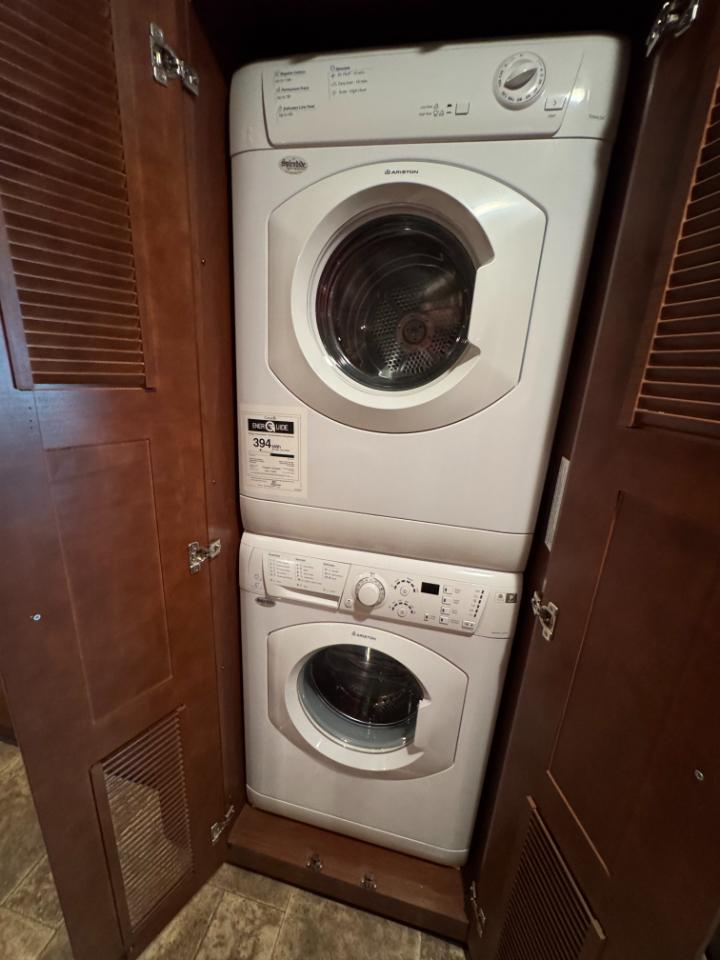 Thor Motor Coach Palazzo  2014