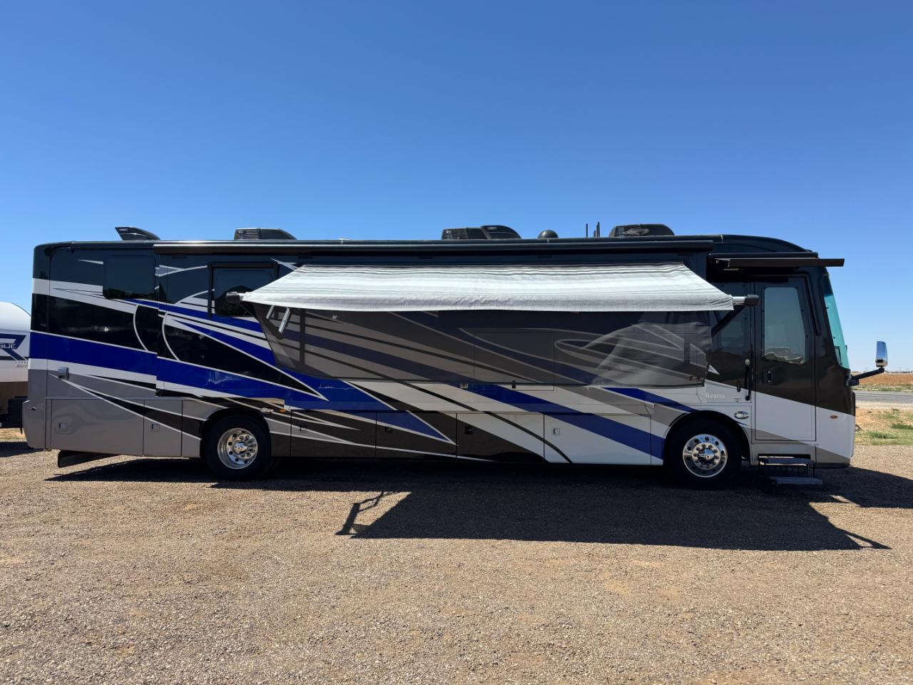 Entegra Coach Reatta  2022