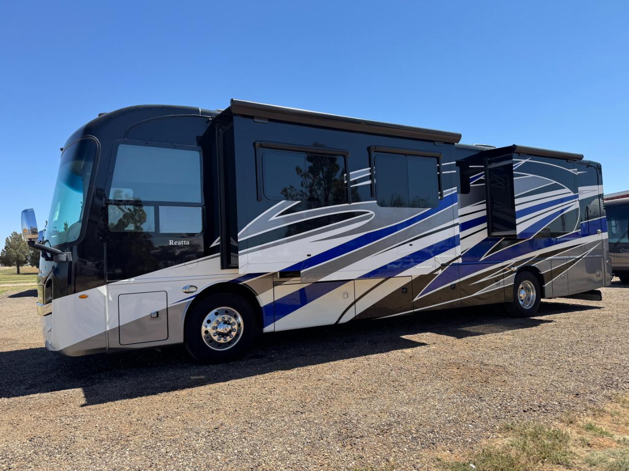 Entegra Coach Reatta  2022