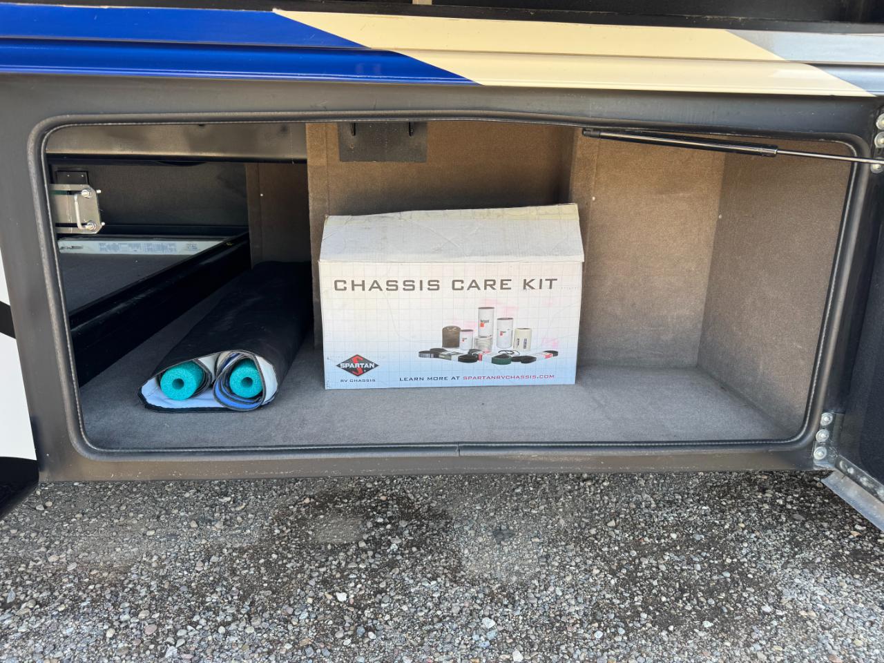 Entegra Coach Reatta  2022