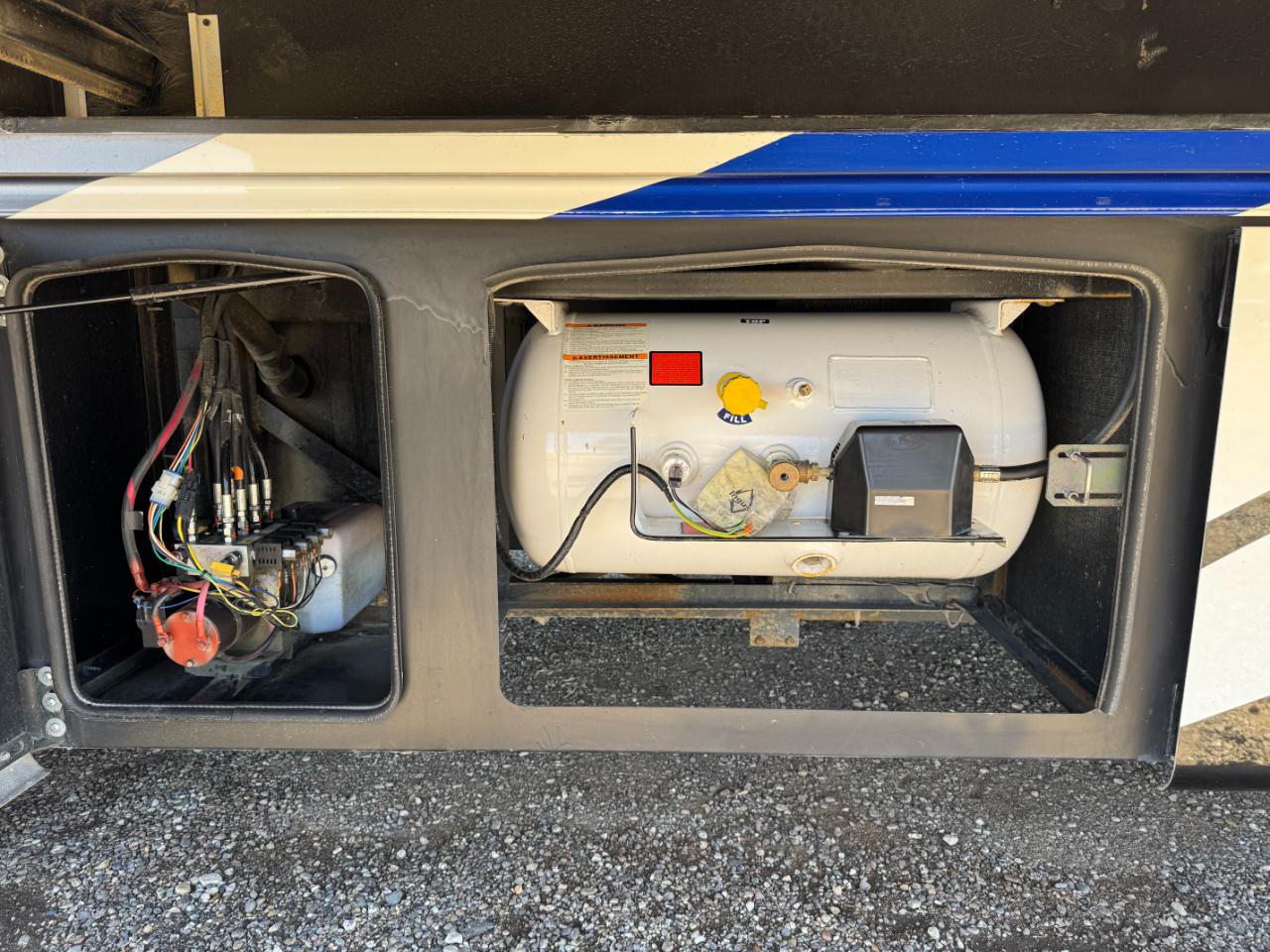 Entegra Coach Reatta  2022