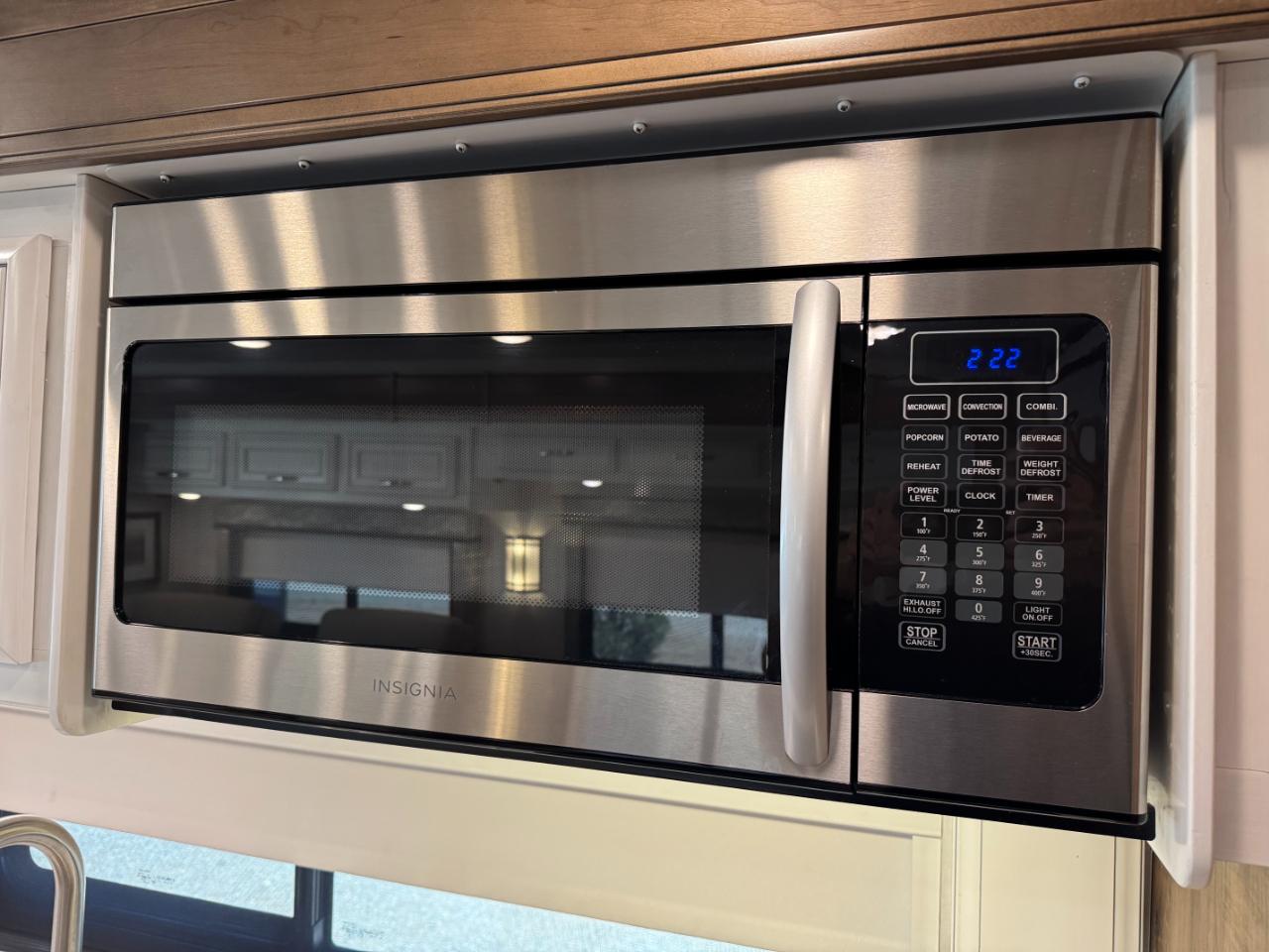 Entegra Coach Reatta  2022