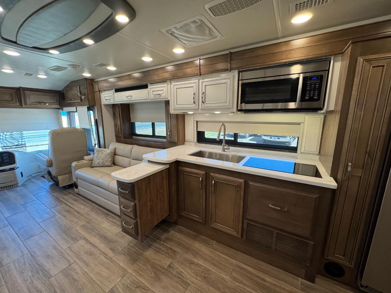 Entegra Coach Reatta  2022