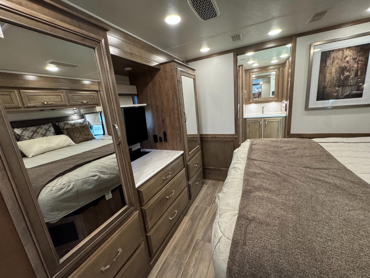 Entegra Coach Reatta  2022