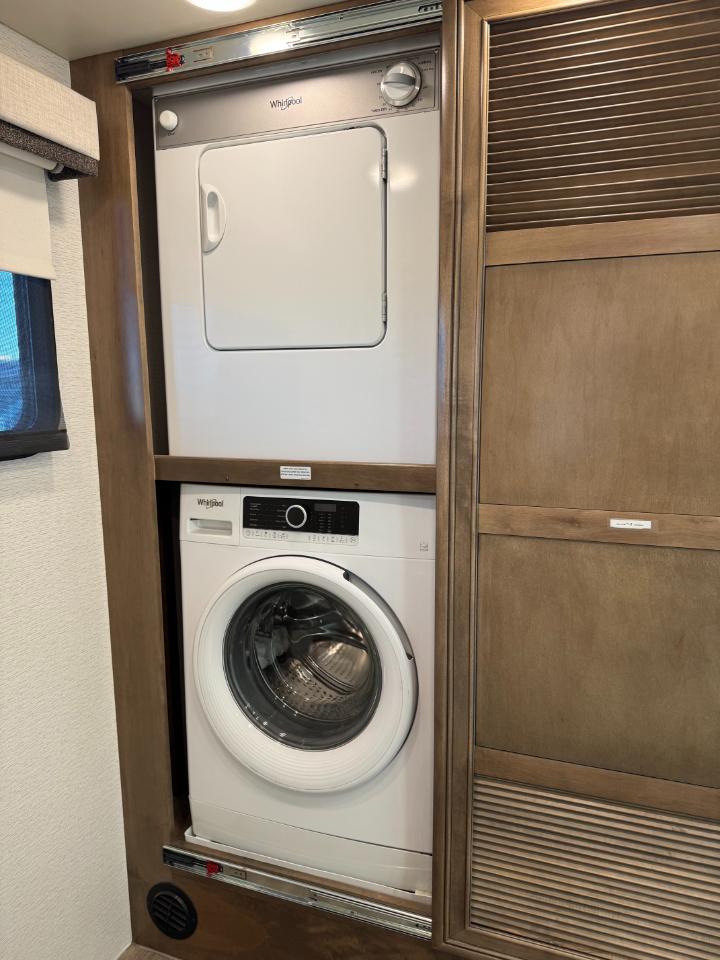 Entegra Coach Reatta  2022