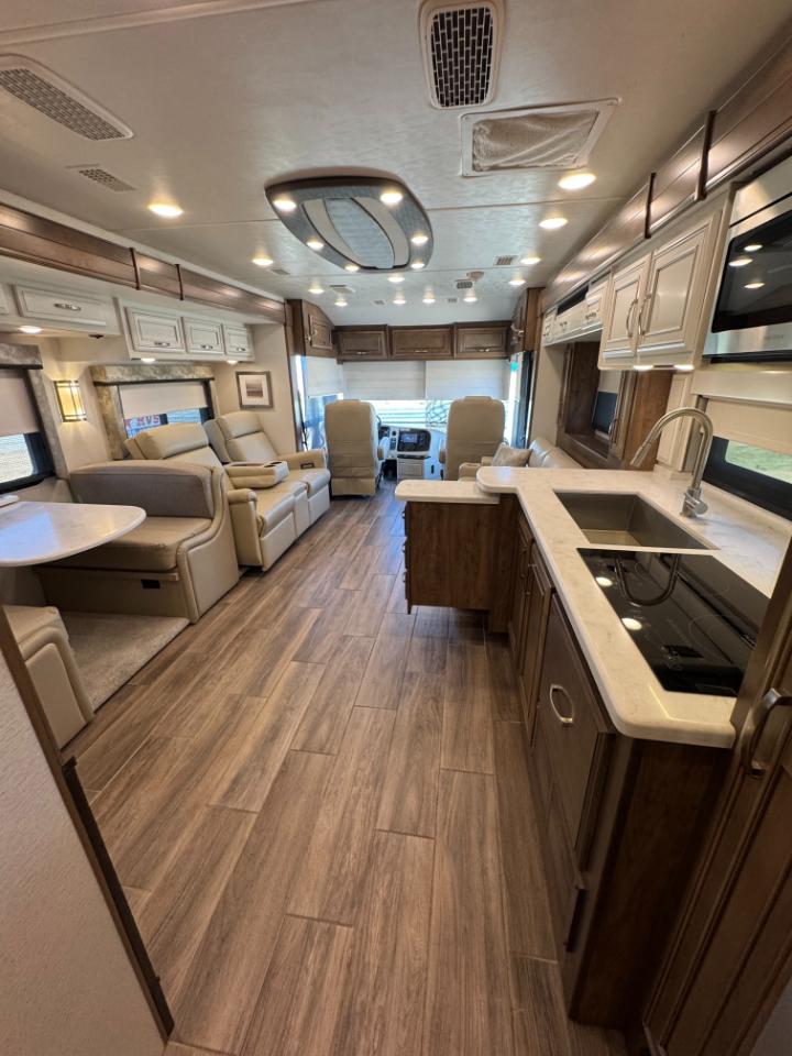 Entegra Coach Reatta  2022