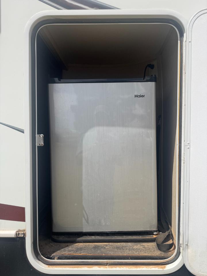 Dutchmen Voltage V Series  2012