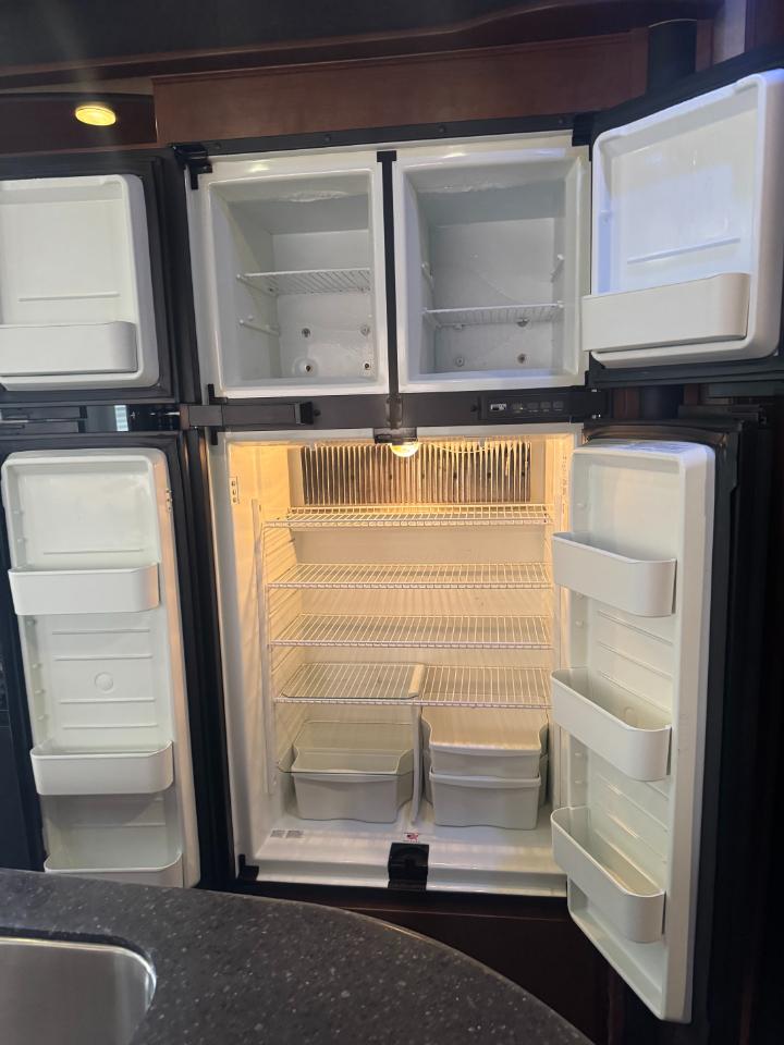 Dutchmen Voltage V Series  2012