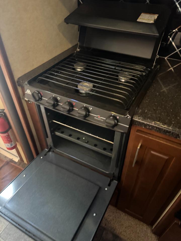 Dutchmen Voltage V Series  2012