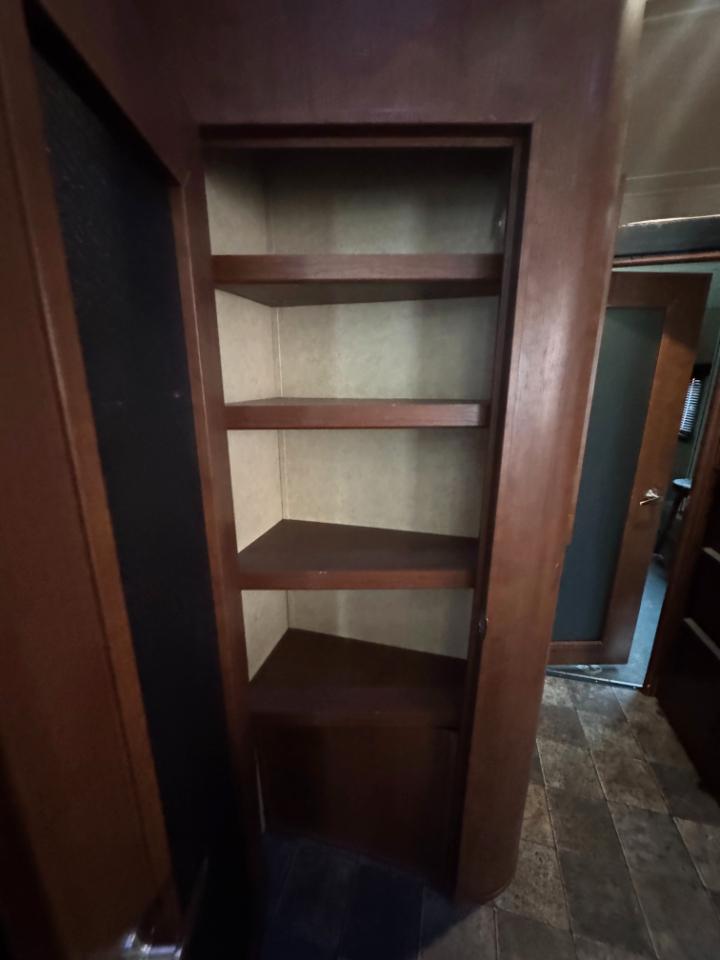 Dutchmen Voltage V Series  2012