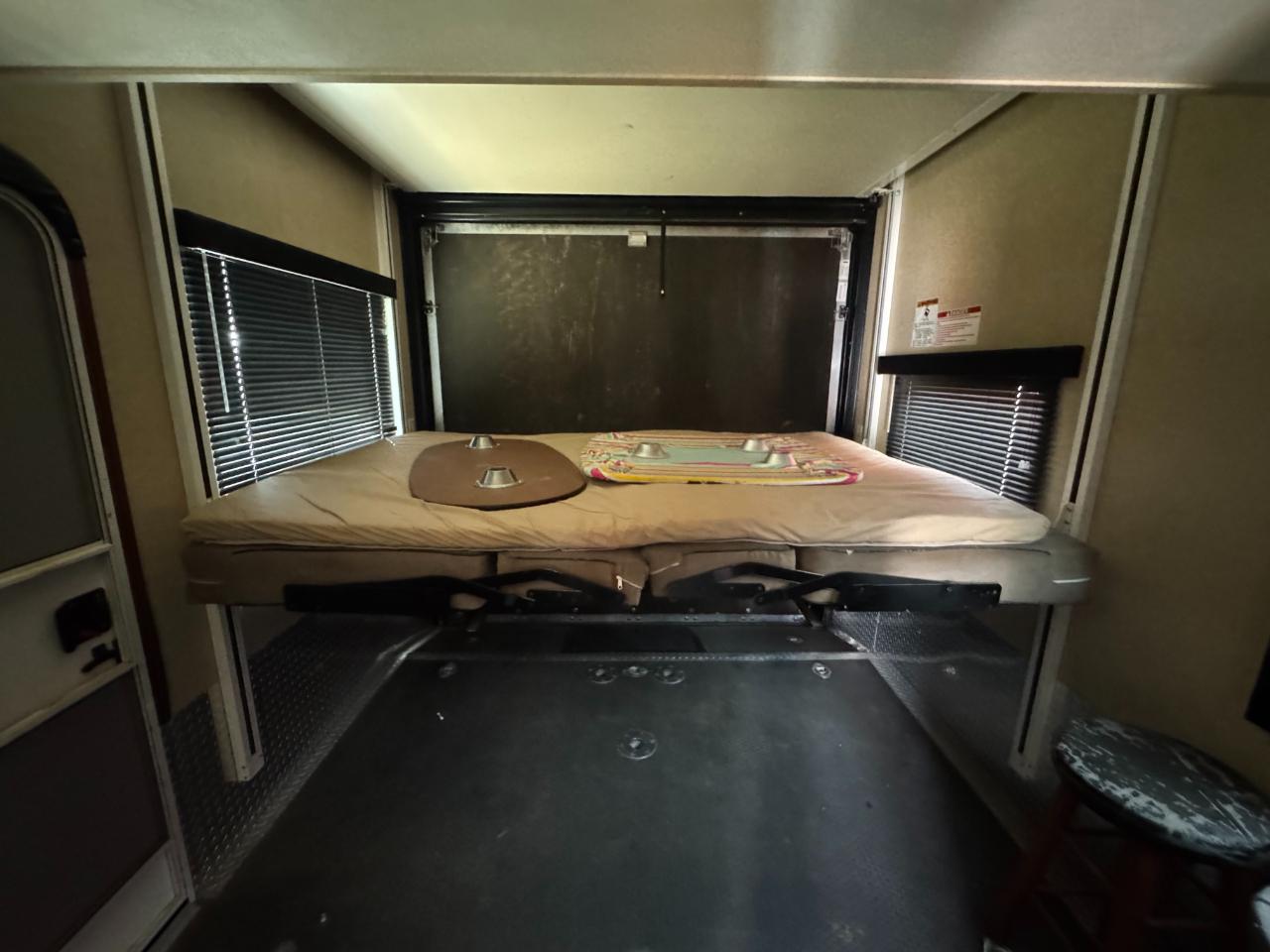 Dutchmen Voltage V Series  2012