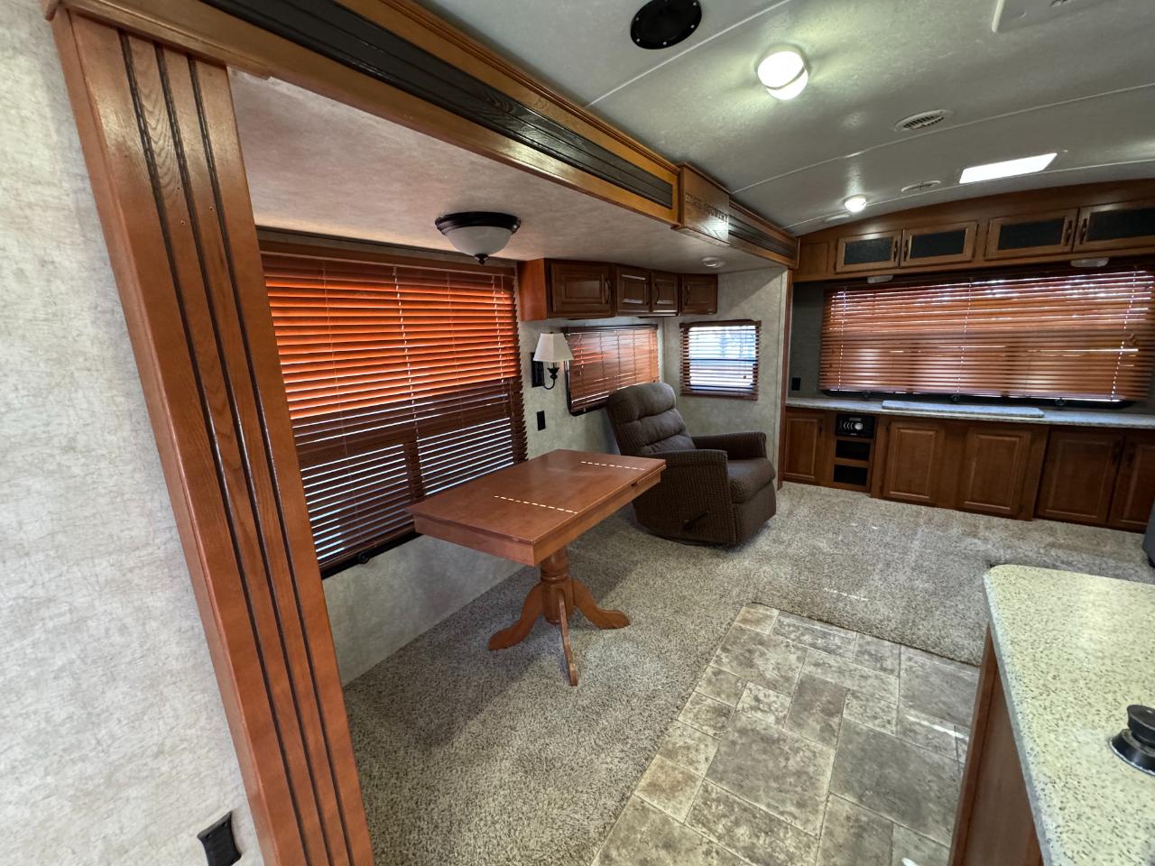 Keystone RV Cougar  2014