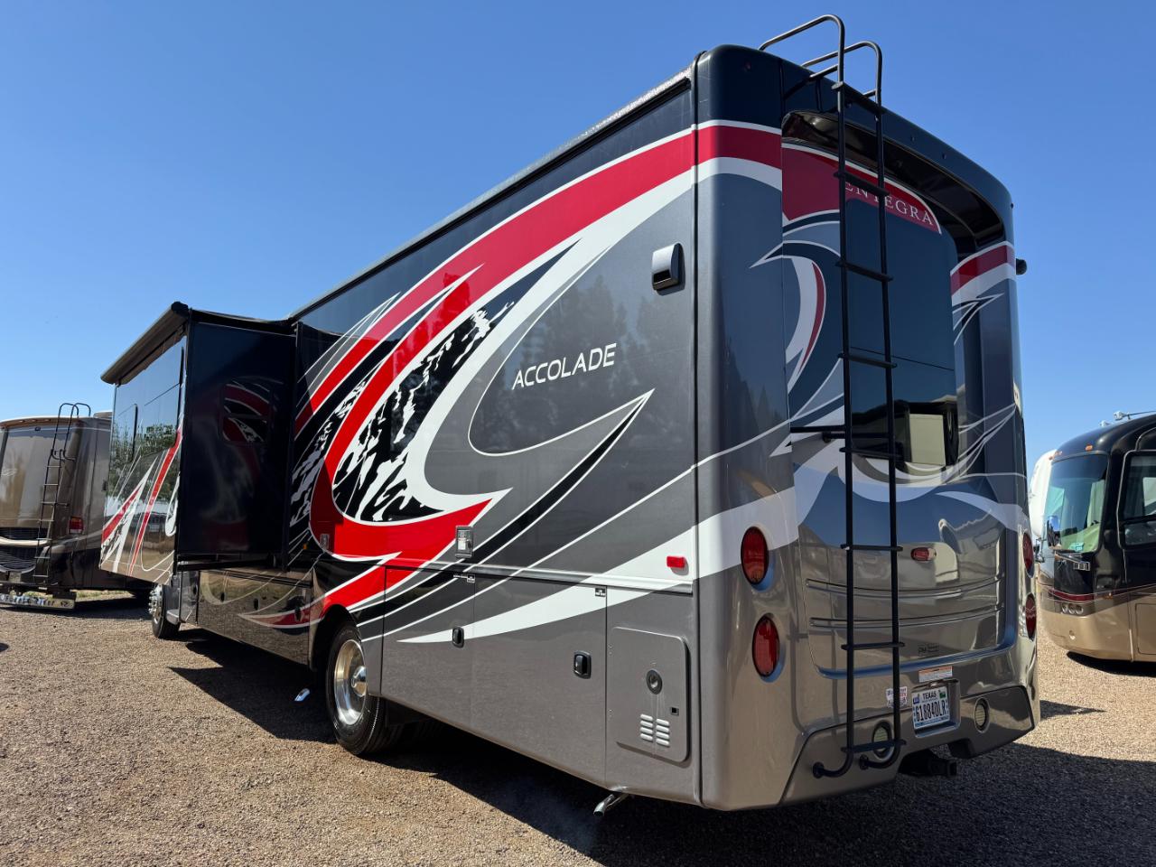 Entegra Coach Accolade  2021