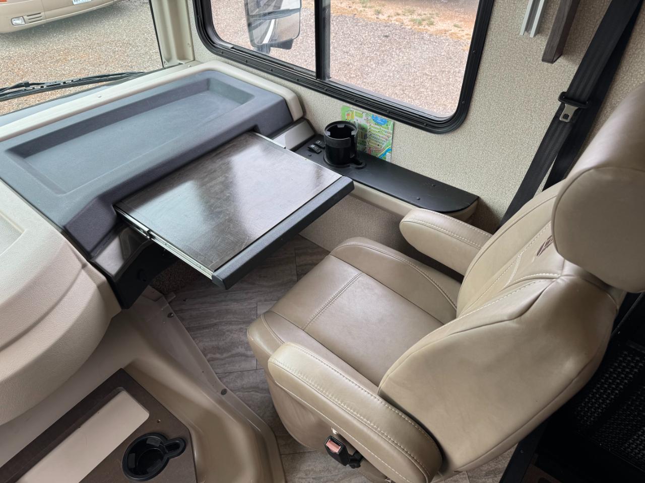 Holiday Rambler Vacationer  2019