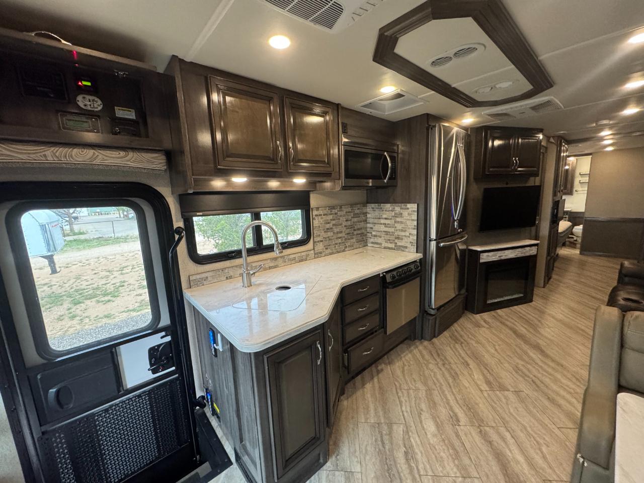 Holiday Rambler Vacationer  2019