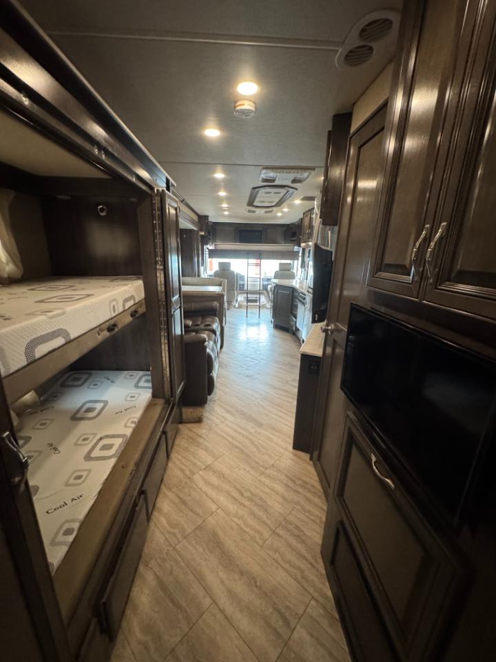 Holiday Rambler Vacationer  2019