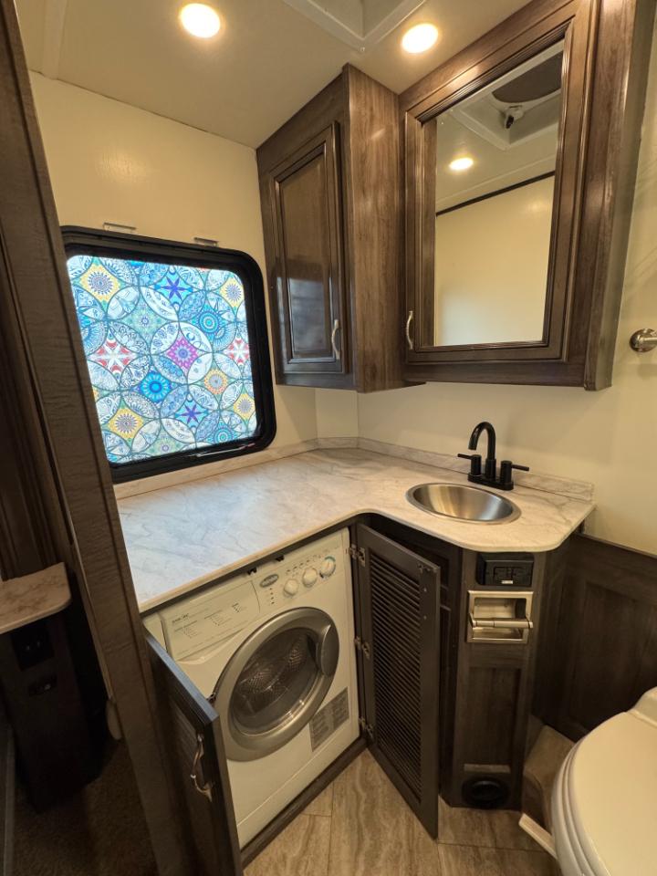 Holiday Rambler Vacationer  2019