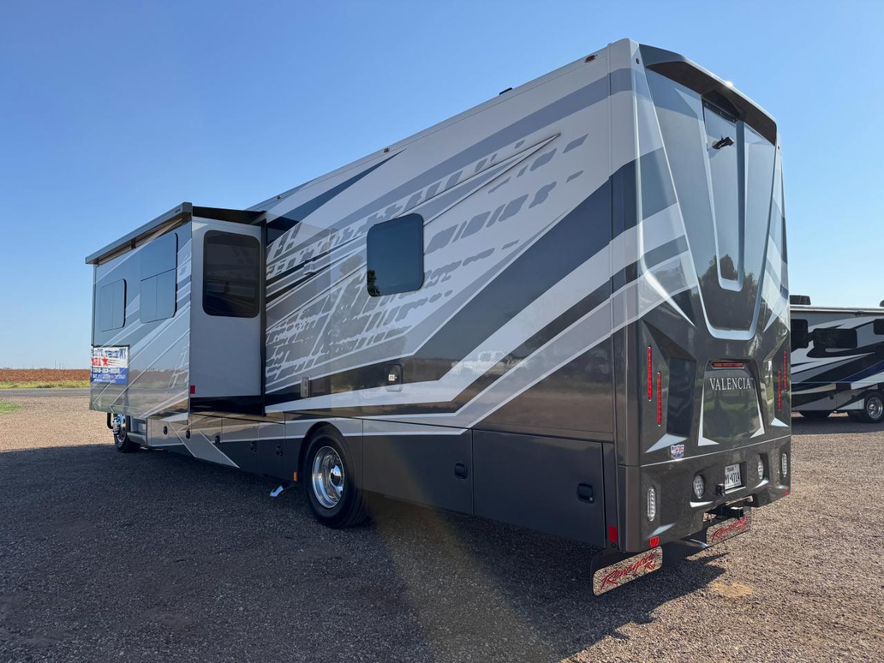 Renegade Motorcoach  2024
