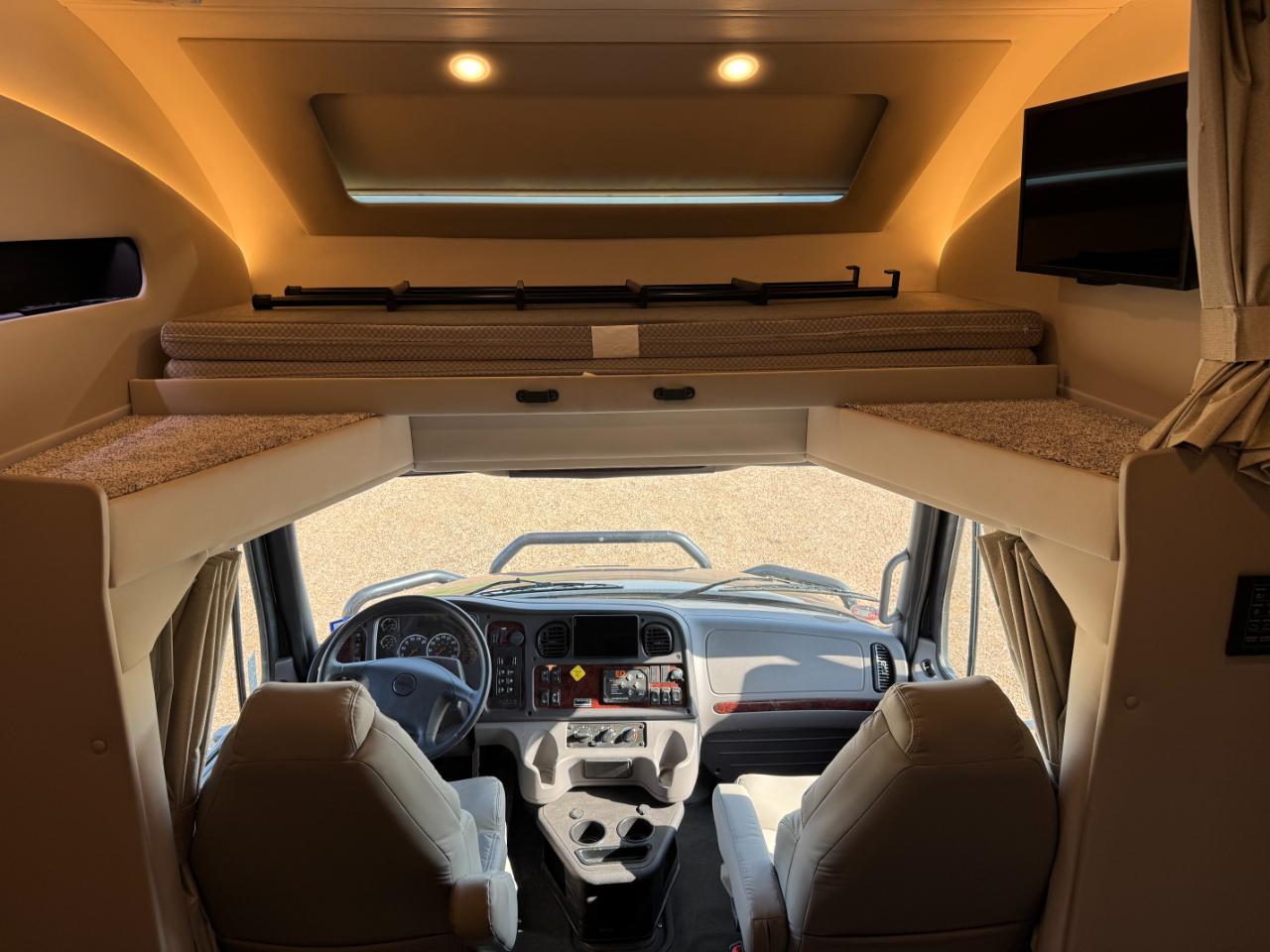 Renegade Motorcoach  2024