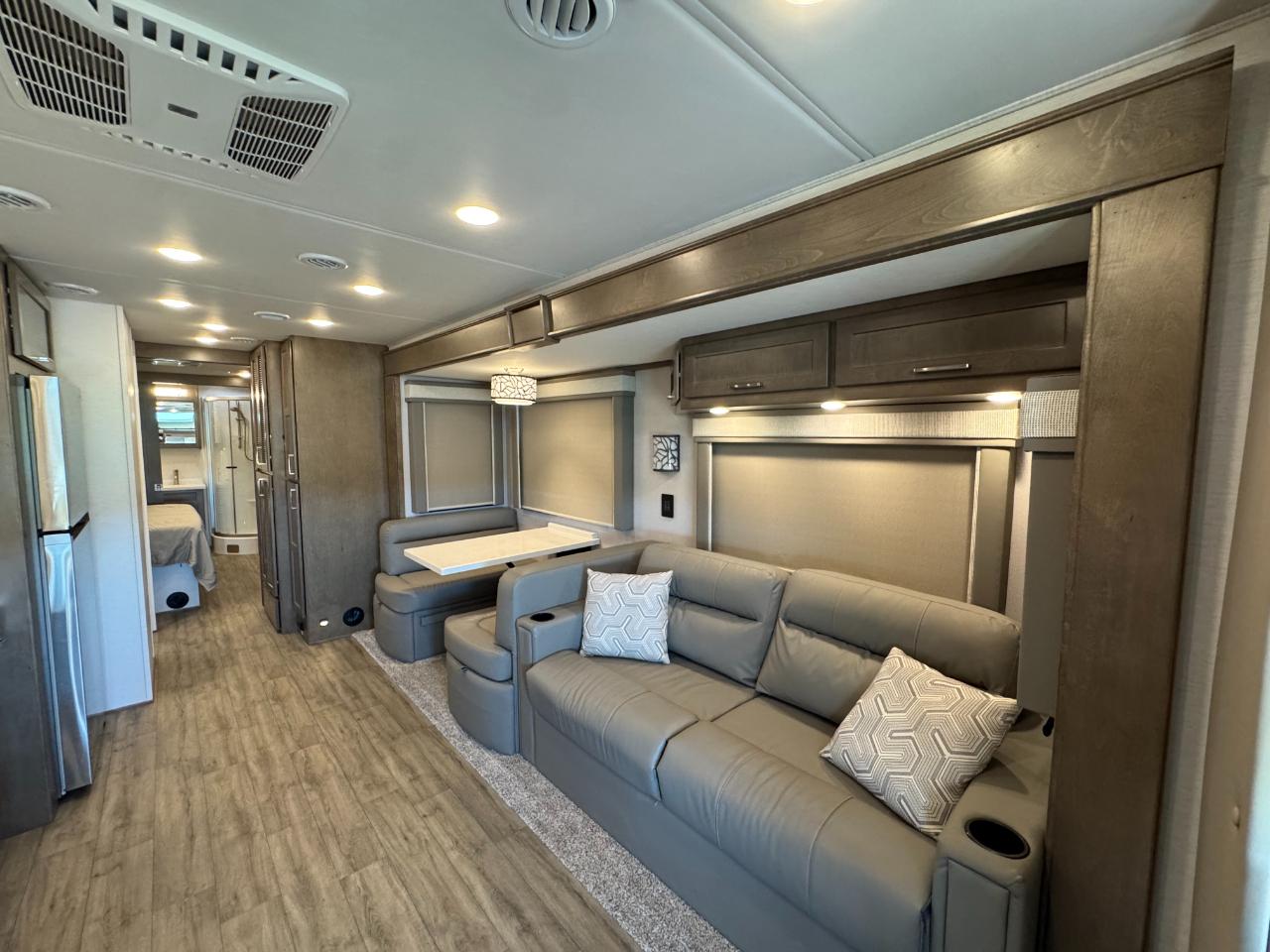 Renegade Motorcoach  2024