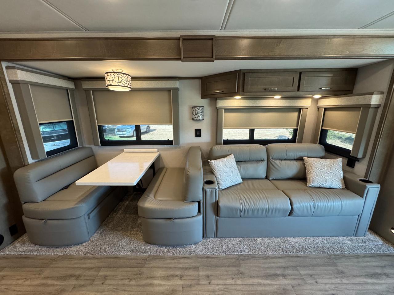 Renegade Motorcoach  2024