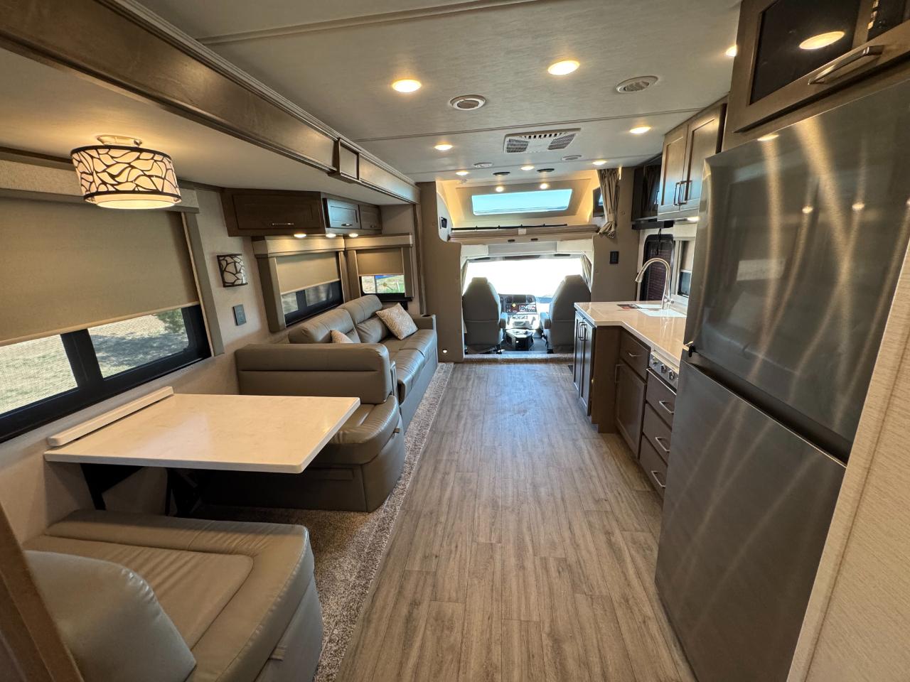 Renegade Motorcoach  2024