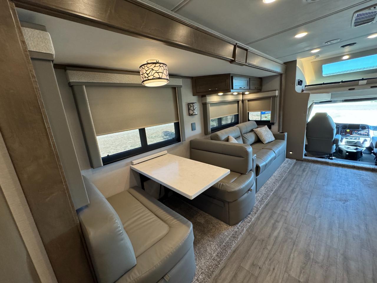 Renegade Motorcoach  2024