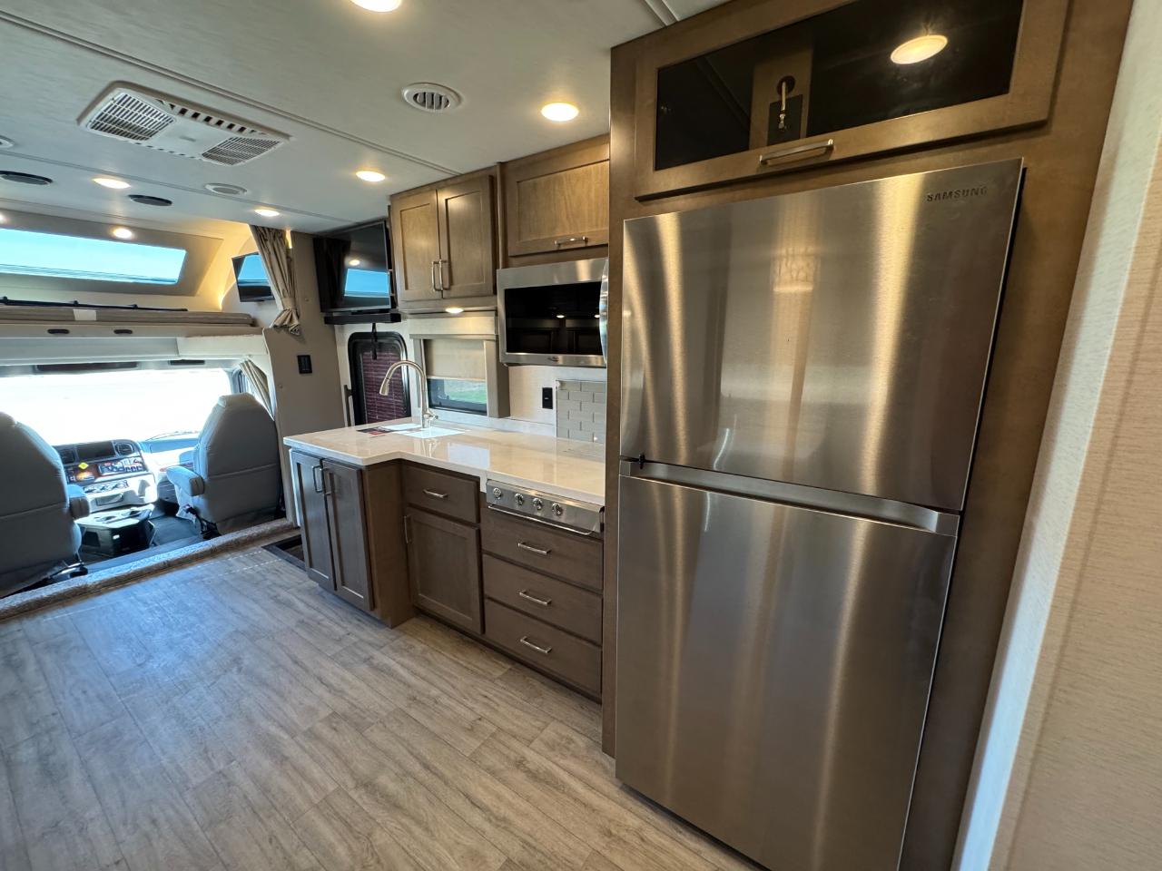 Renegade Motorcoach  2024