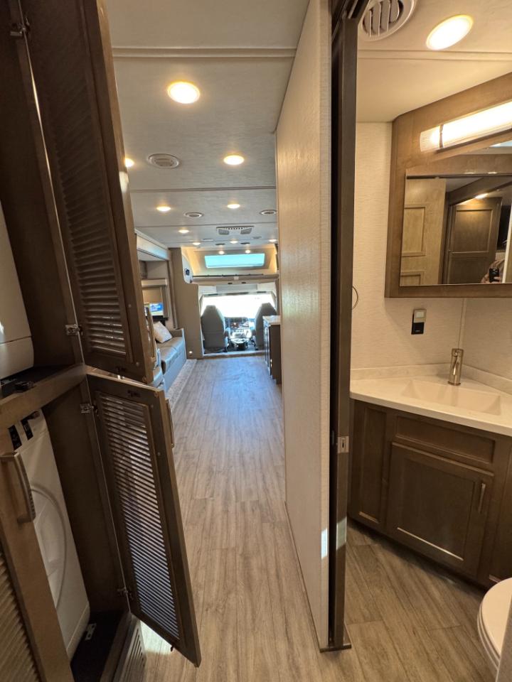 Renegade Motorcoach  2024