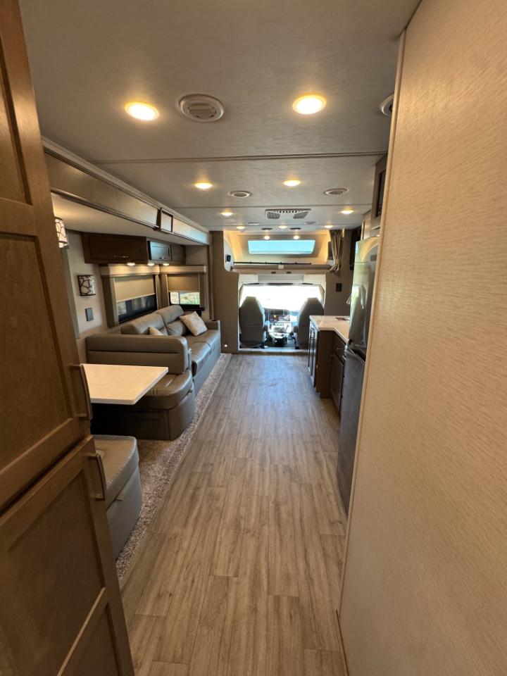 Renegade Motorcoach  2024
