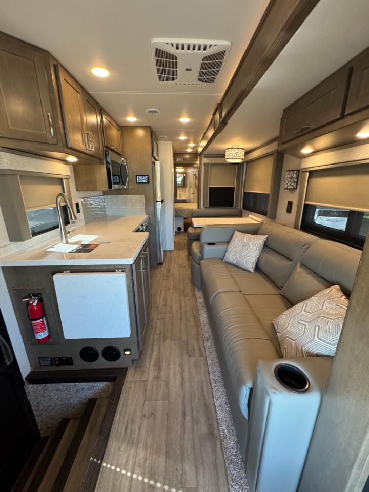 Renegade Motorcoach  2024