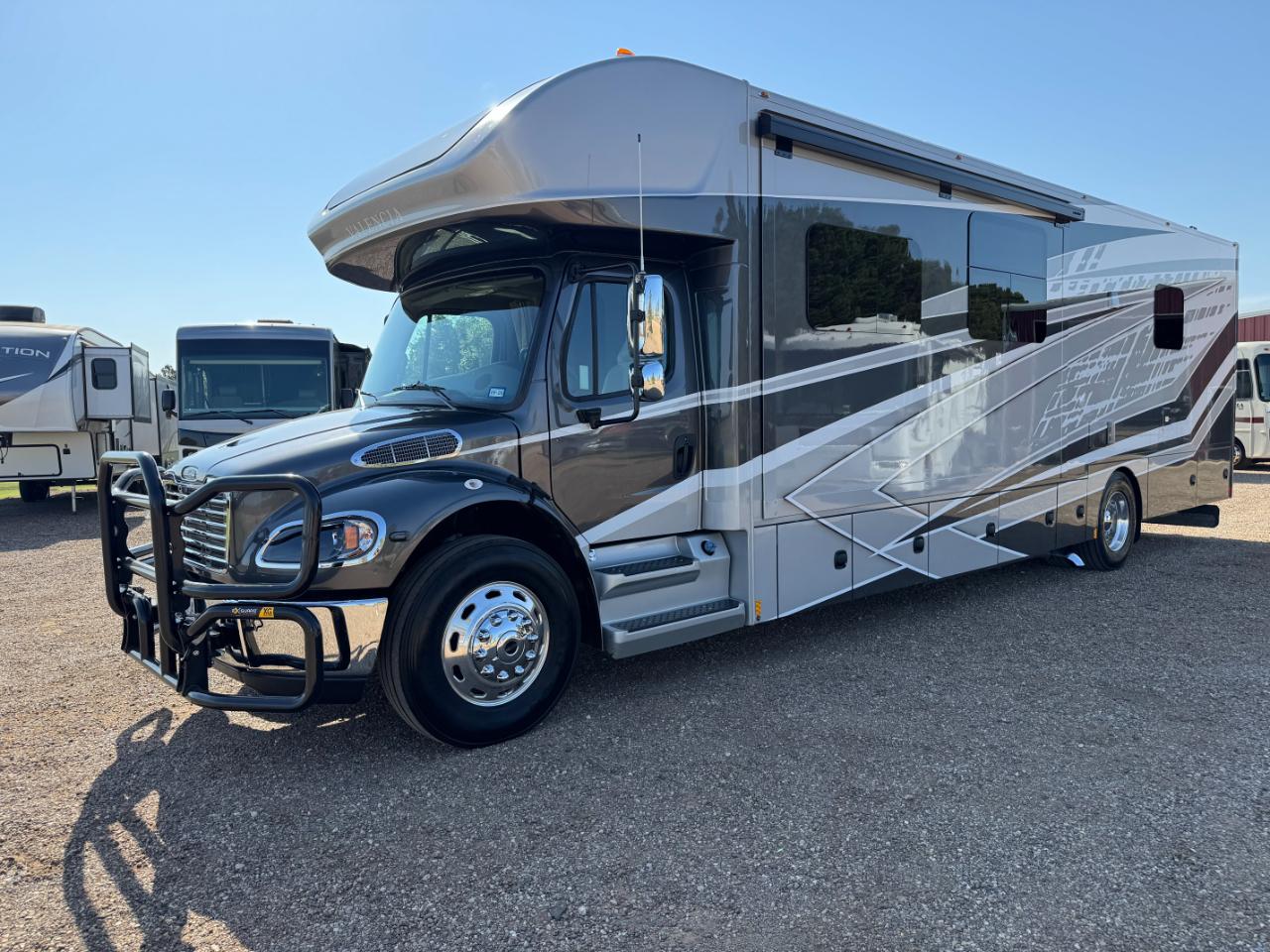 Renegade Motorcoach  2024