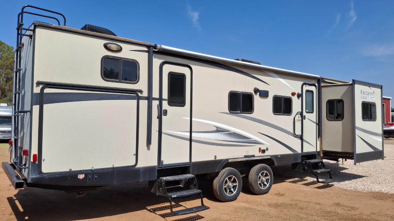 Coachmen Freedom Express  2017