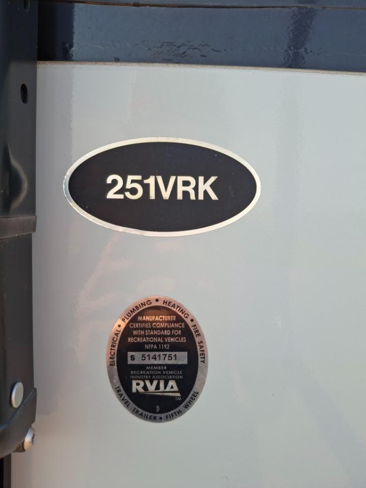 Venture RV Sporttrek  2019