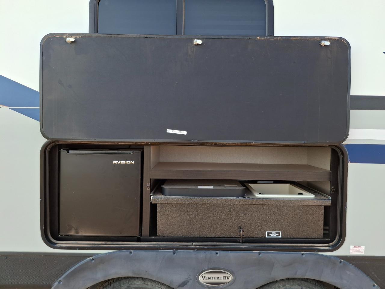Venture RV Sporttrek  2019