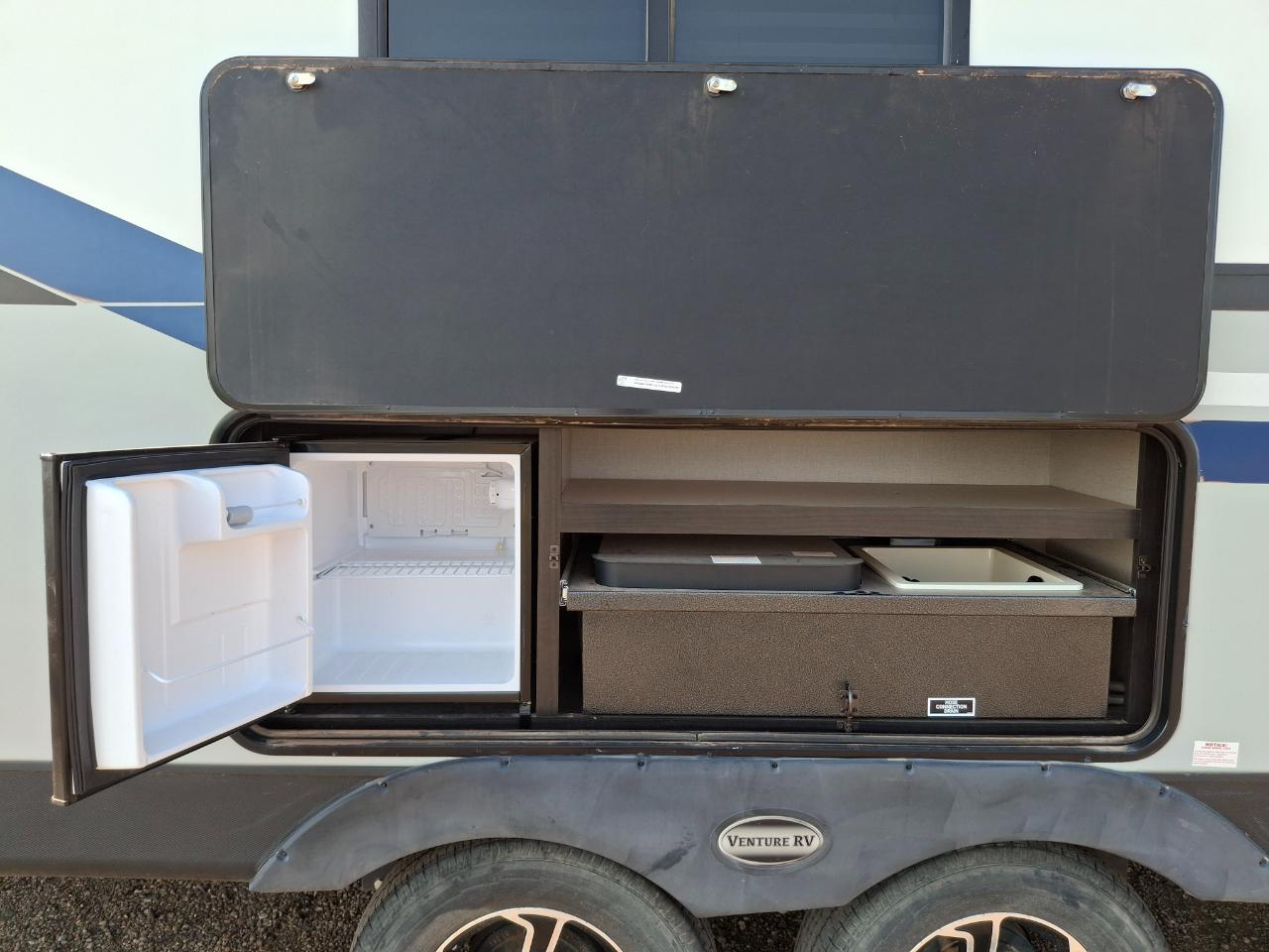 Venture RV Sporttrek  2019