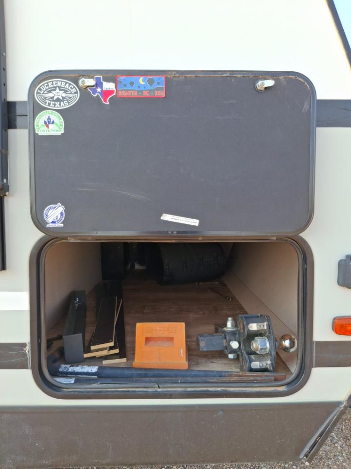Venture RV Sporttrek  2019