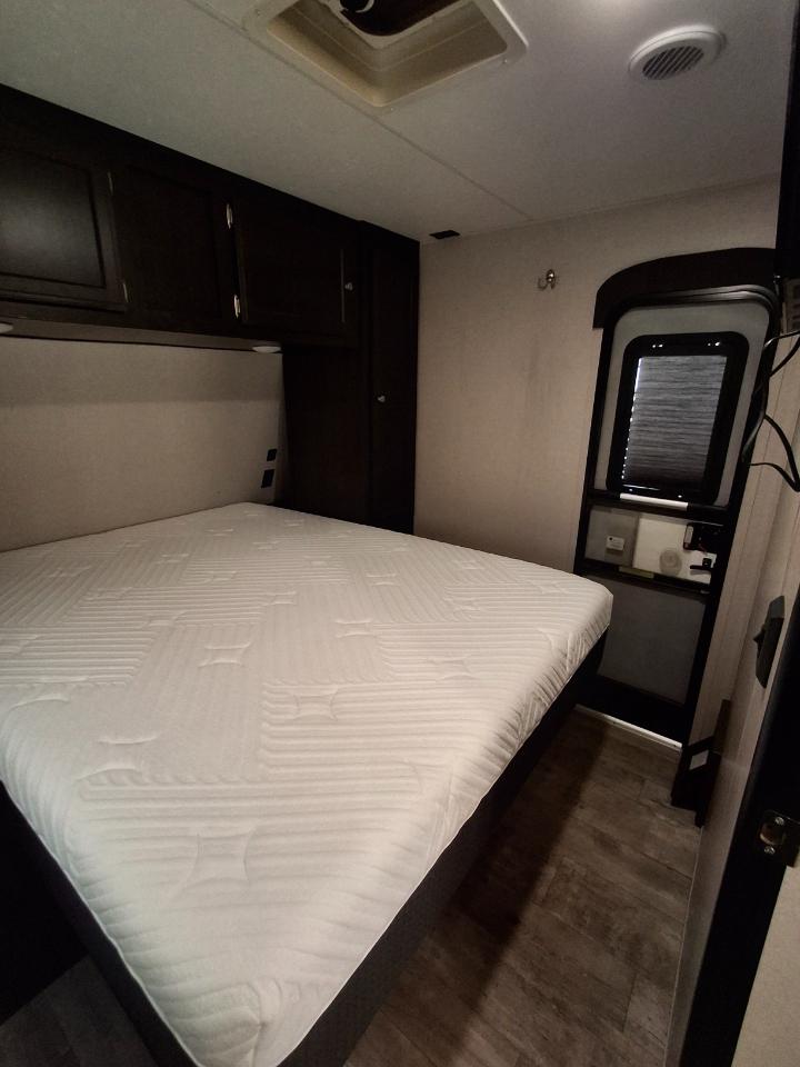 Venture RV Sporttrek  2019