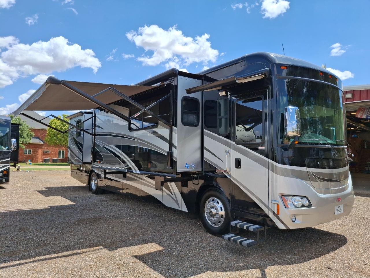 Winnebago Journey  2011