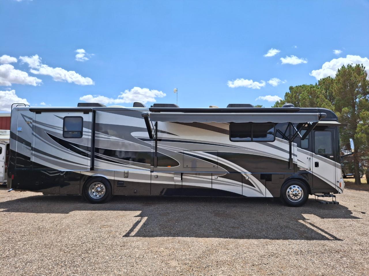 Winnebago Journey  2011