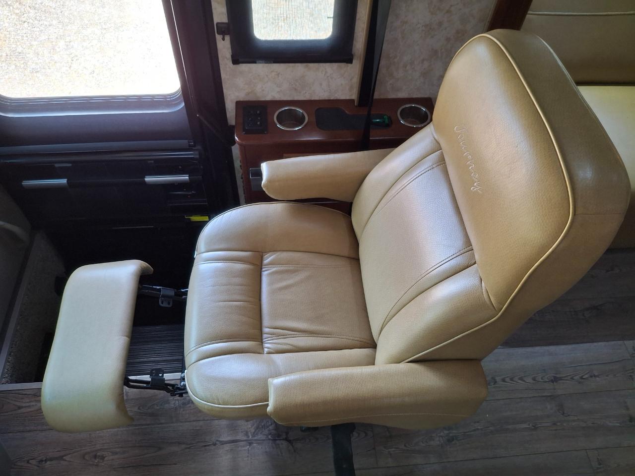 Winnebago Journey  2011