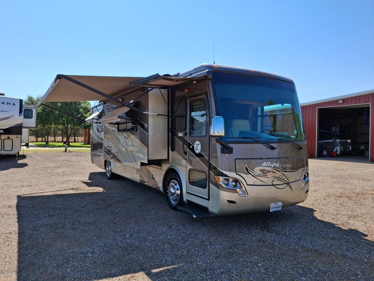 Tiffin Motorhomes Breeze  2012