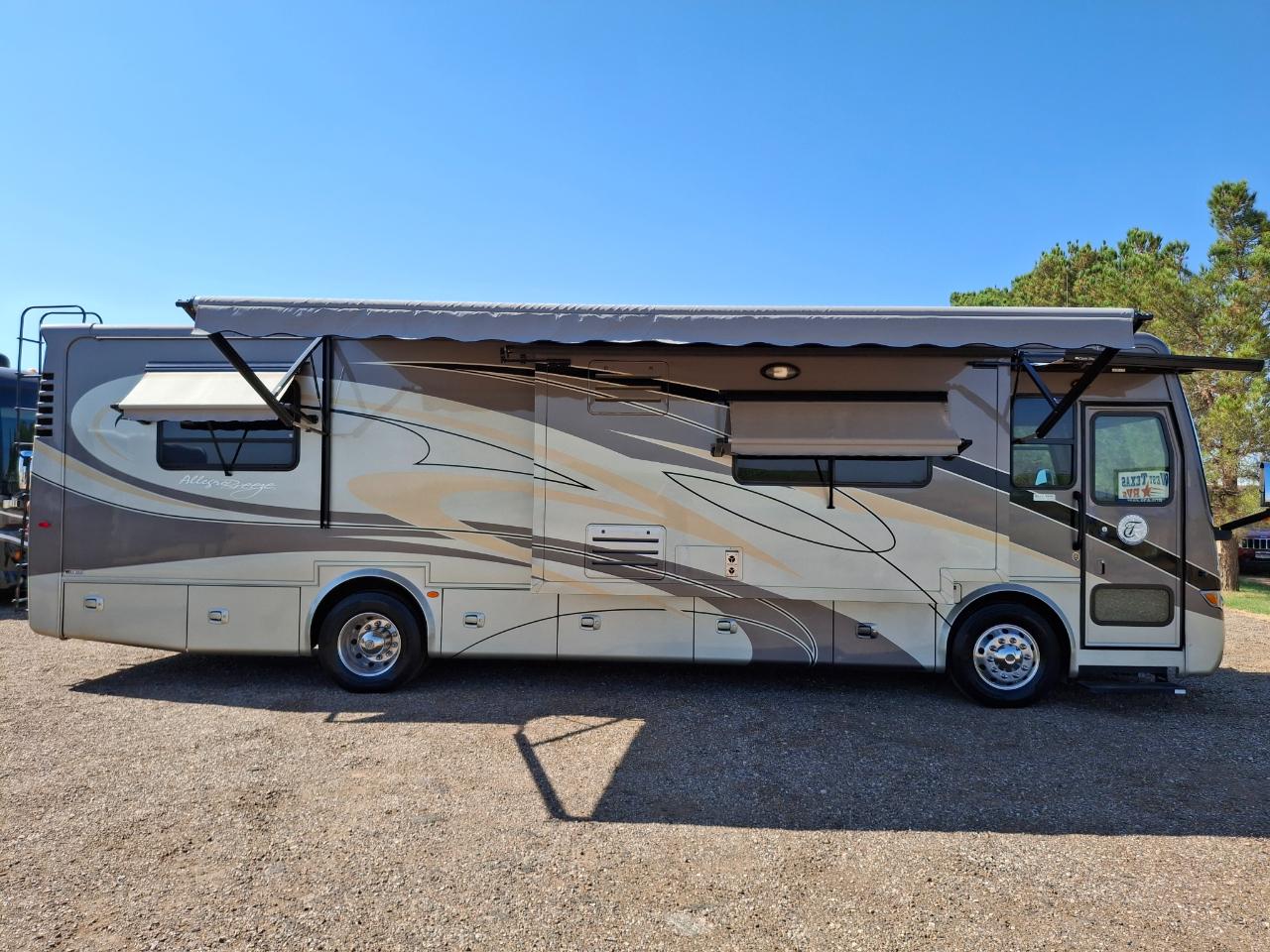 Tiffin Motorhomes Breeze  2012