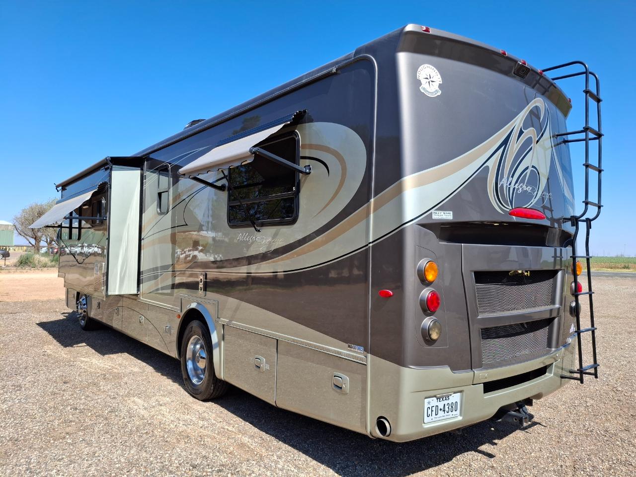 Tiffin Motorhomes Breeze  2012